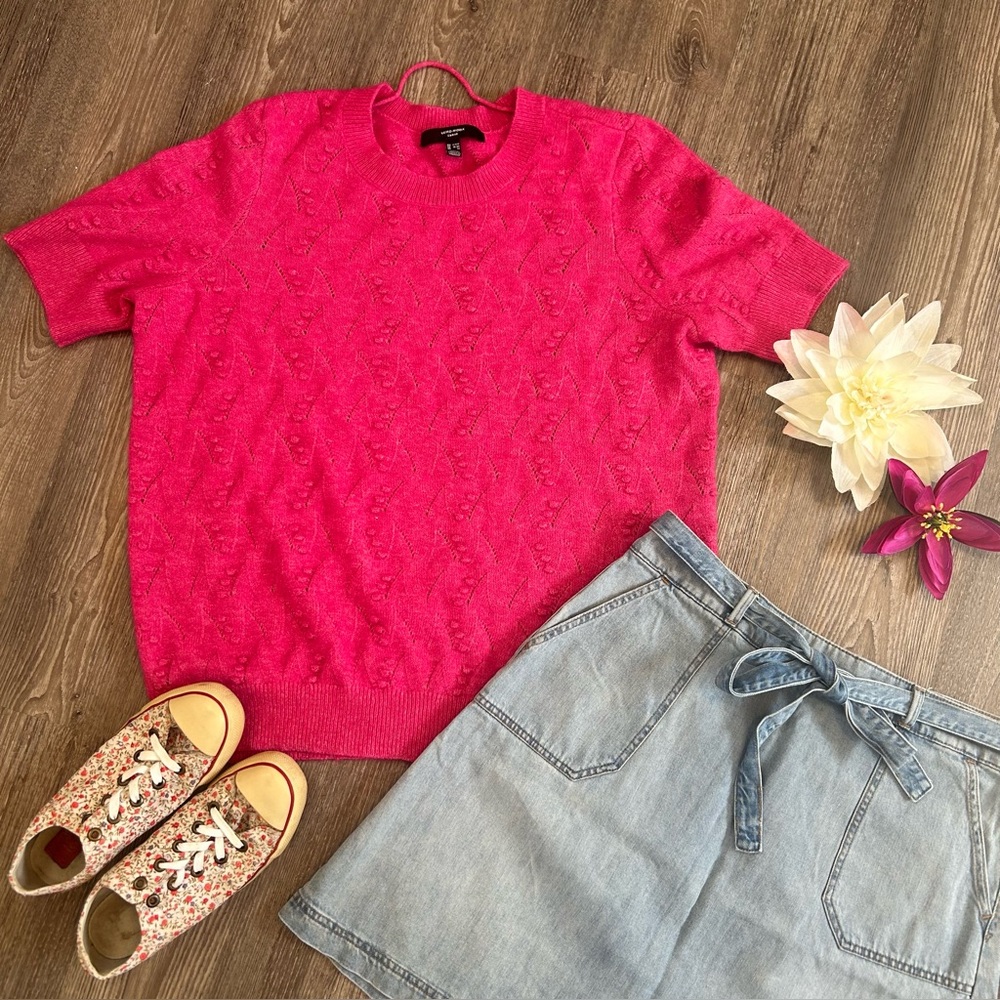 Gorgeous Super Soft Pink Short Sleeve Sweater